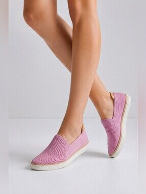 UGG Sammy Sneakers Size 9